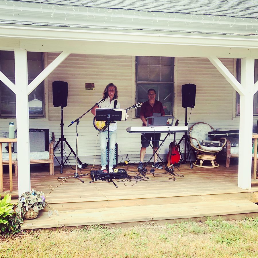 Live Music with Tony and Liam